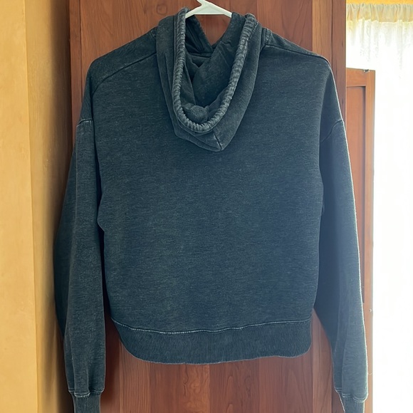 Hollister black hoodie (NWOT) - Picture 2 of 5